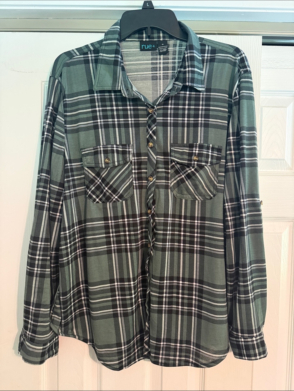 Rue21 Green Plaid Button-Down Shirt